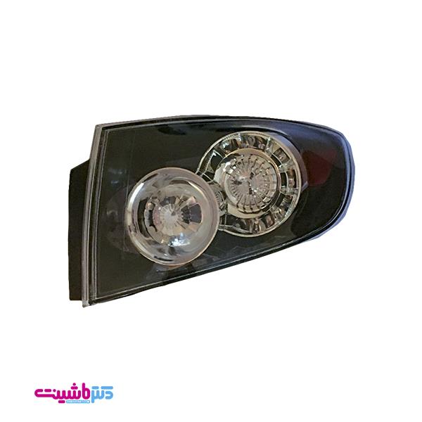 خطر عقب راست روی گلگیر ال ای دی مزدا 3